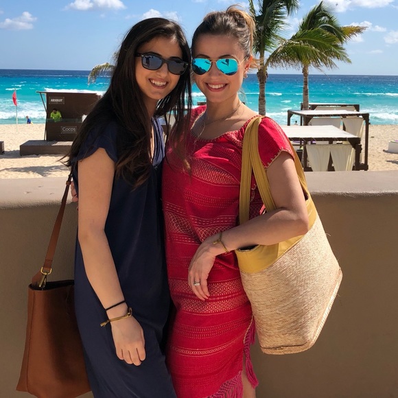 Meet your Posher, Ayah - Picture 2 of 5